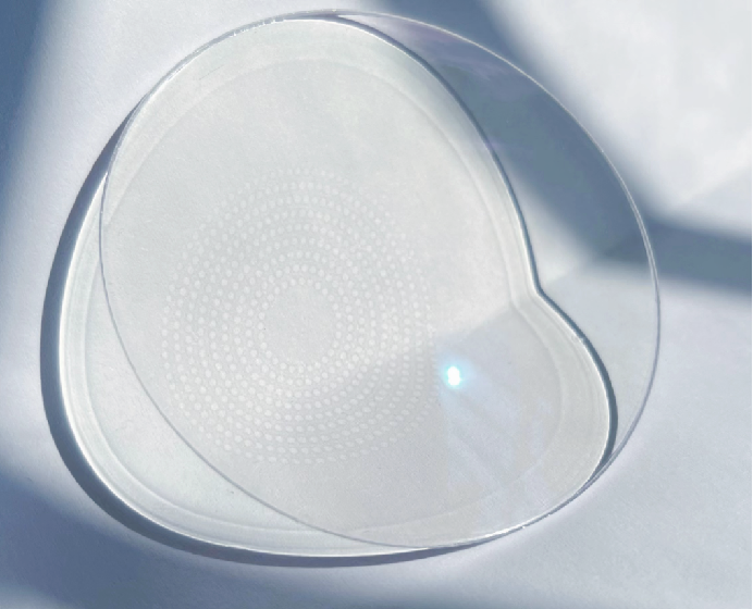 湖南爱尔眼视光研究所自主研发生产的近视预防镜片
